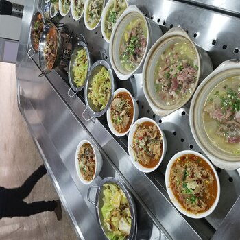 安吉工廠(chǎng)企業(yè)食堂承包飯?zhí)猛泄懿惋嫹?wù)寫(xiě)字樓學(xué)校