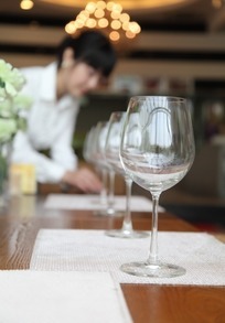 餐飲服務(wù)員圖片_餐飲服務(wù)員設(shè)計(jì)素材